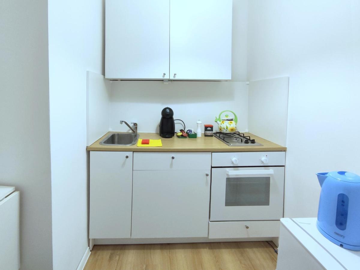 Apartament Rondo Onz Warschau Exterior foto